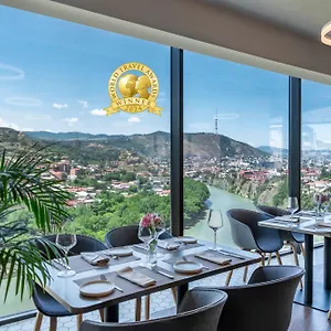 Golden Tulip Design 4*, تبليسي جورجيا
